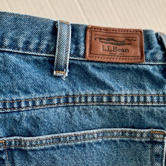LLBean Natural fit men’s jeans - Picture 6 of 8
